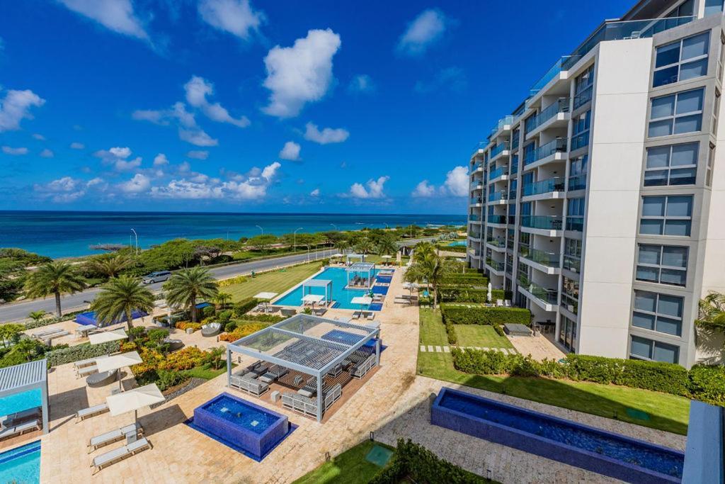 פאלם ביץ' Azure Beach Residences מראה חיצוני תמונה