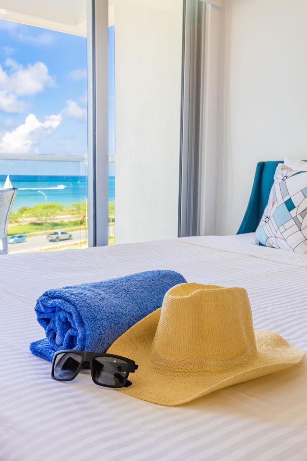 פאלם ביץ' Azure Beach Residences מראה חיצוני תמונה