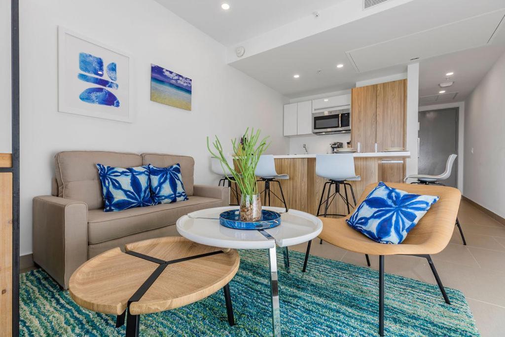 פאלם ביץ' Azure Beach Residences מראה חיצוני תמונה